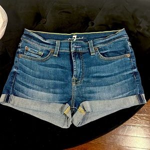 7 for all mankind short jeans - size 26